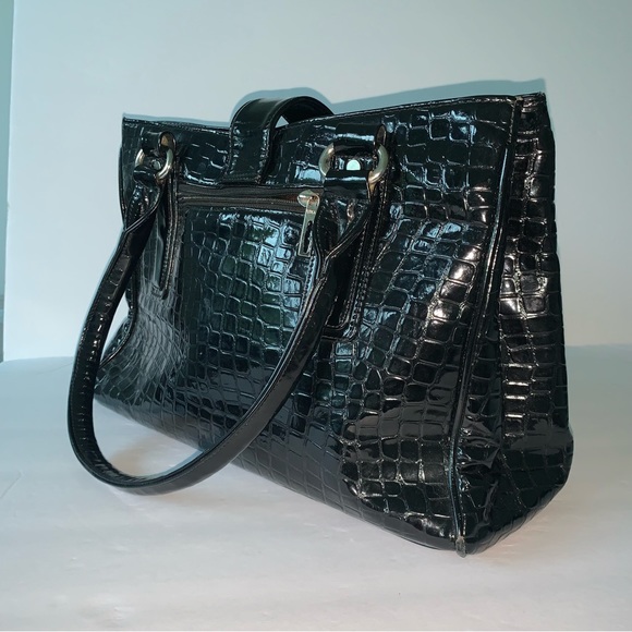 Authentic Gucci mini purse black crocodile print locking purse suede lining - Picture 10 of 15